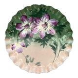 Vintage porcelain plate with floral decoration – chic country style