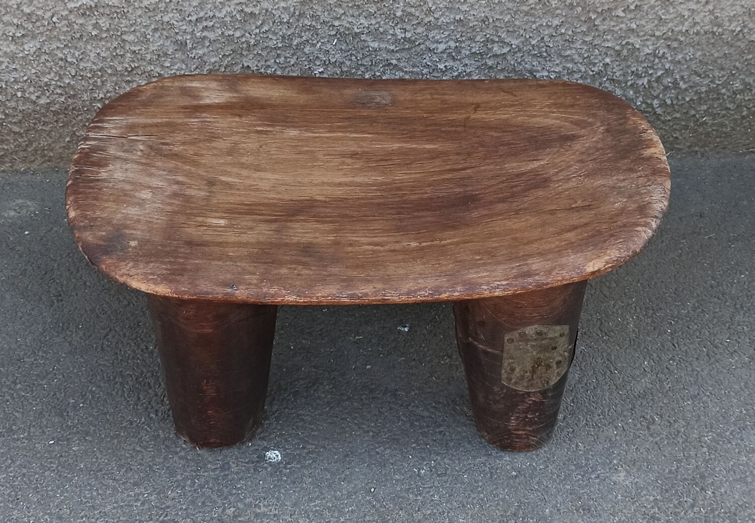 Antique wooden stool. Senufo African art from Côte d'Ivoire.