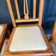 6 chaises en chêne et cuir blanc cassé