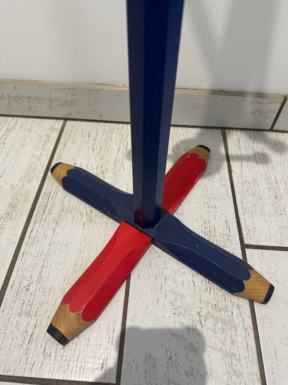Pierre Sala pencil coat rack