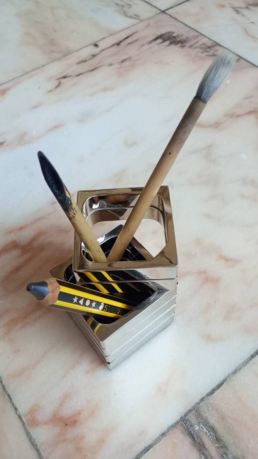 Porte crayons vide poche