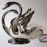 Paper towel holder with swans