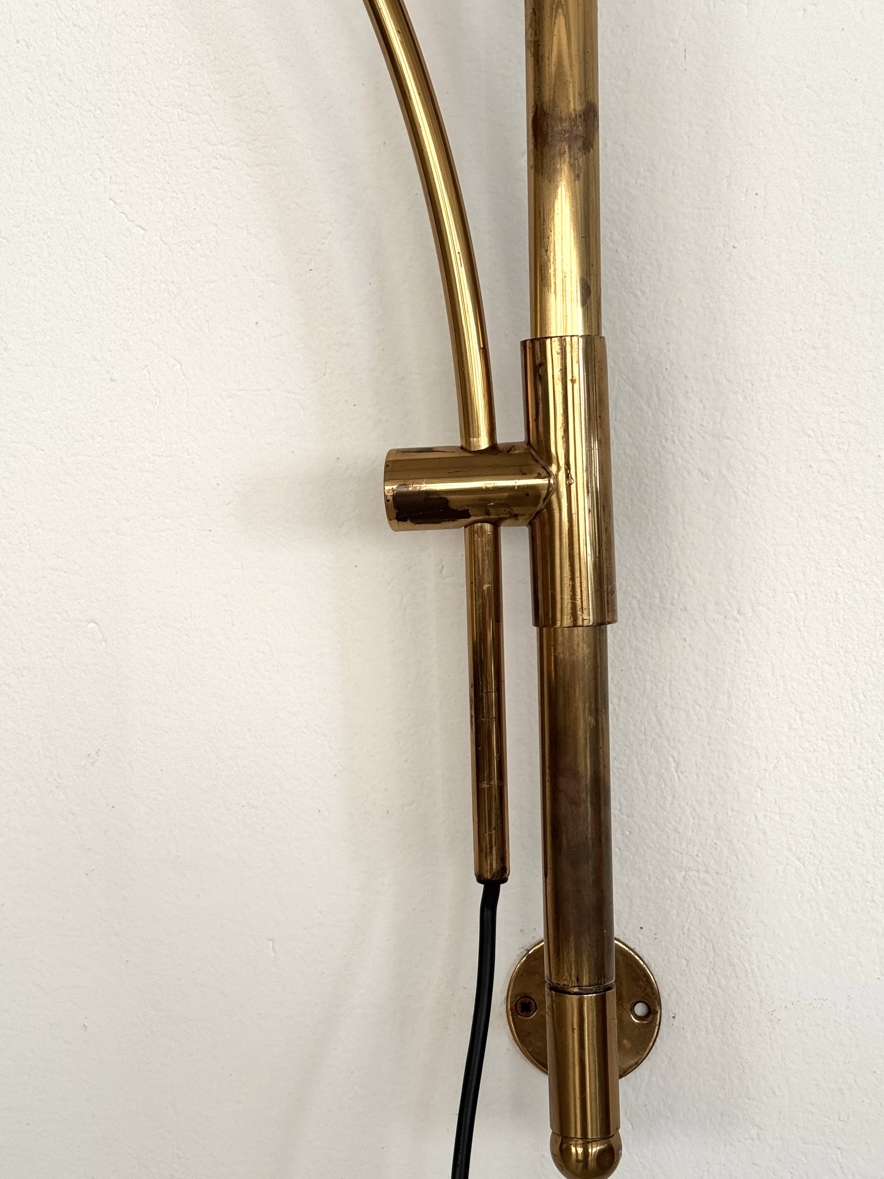 Lampe murale vintage à arc Florian Schulz XL BOCA en laiton, années 1970
