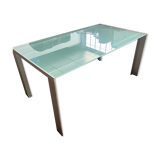 Table STUA
