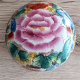 Large Chinese ginger jar with multi-colored porcelain lid
