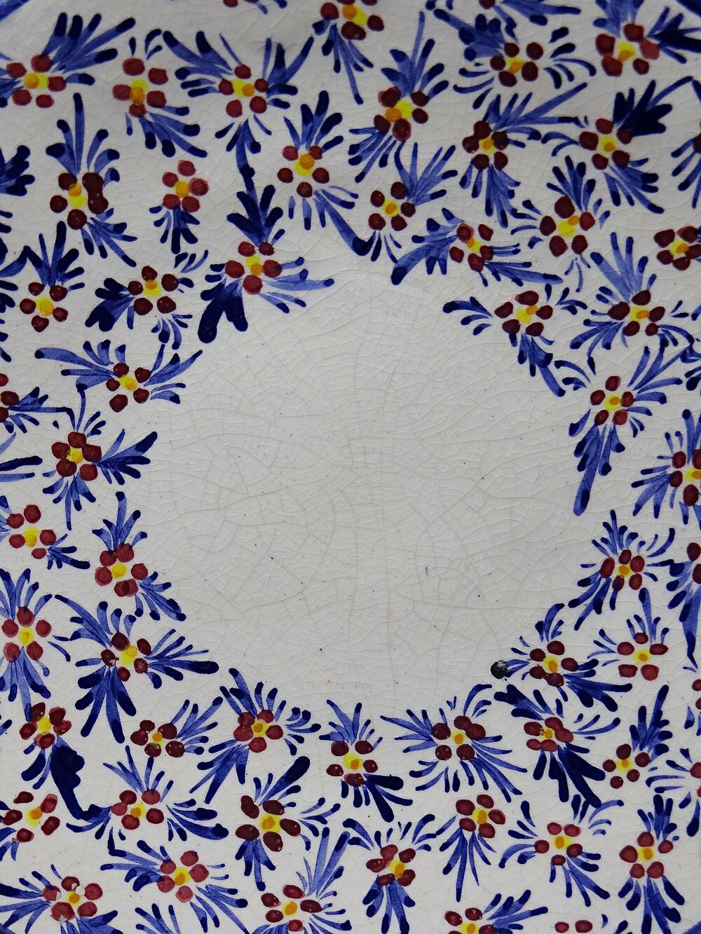 Covered sugar bowl and saucer in ceramic from Alcobaça, Portugal, vintage.