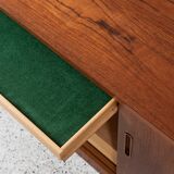 Midcentury Danish lowboard in teak with 2 sliding doors by Hundevad 1960s - 138cm