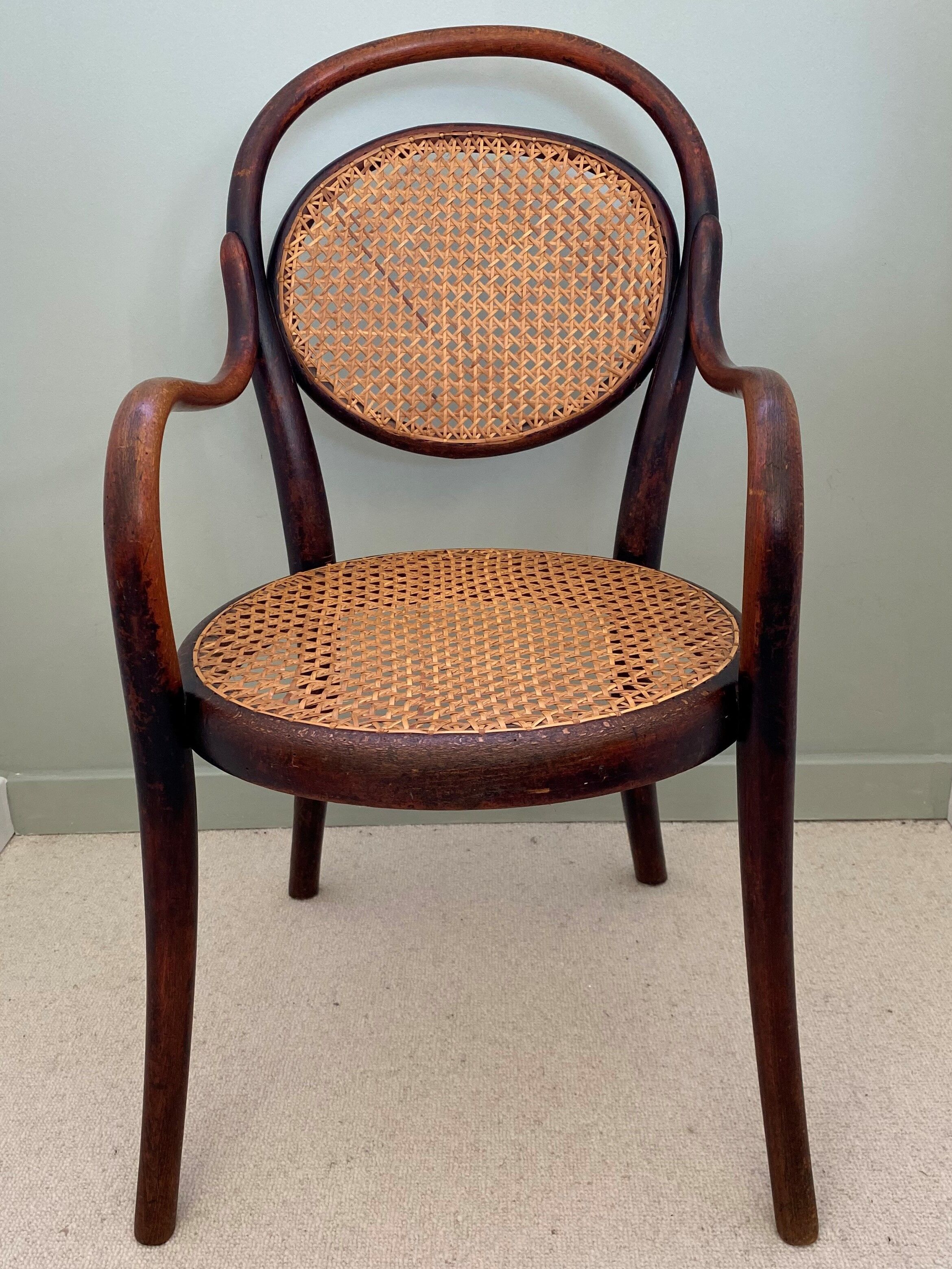 Fauteuil enfant Thonet en cannage vintage