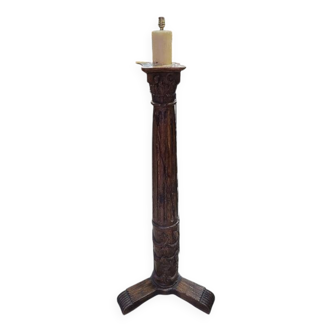 Grand lampadaire en colonne en bois du XVIIIème siecle