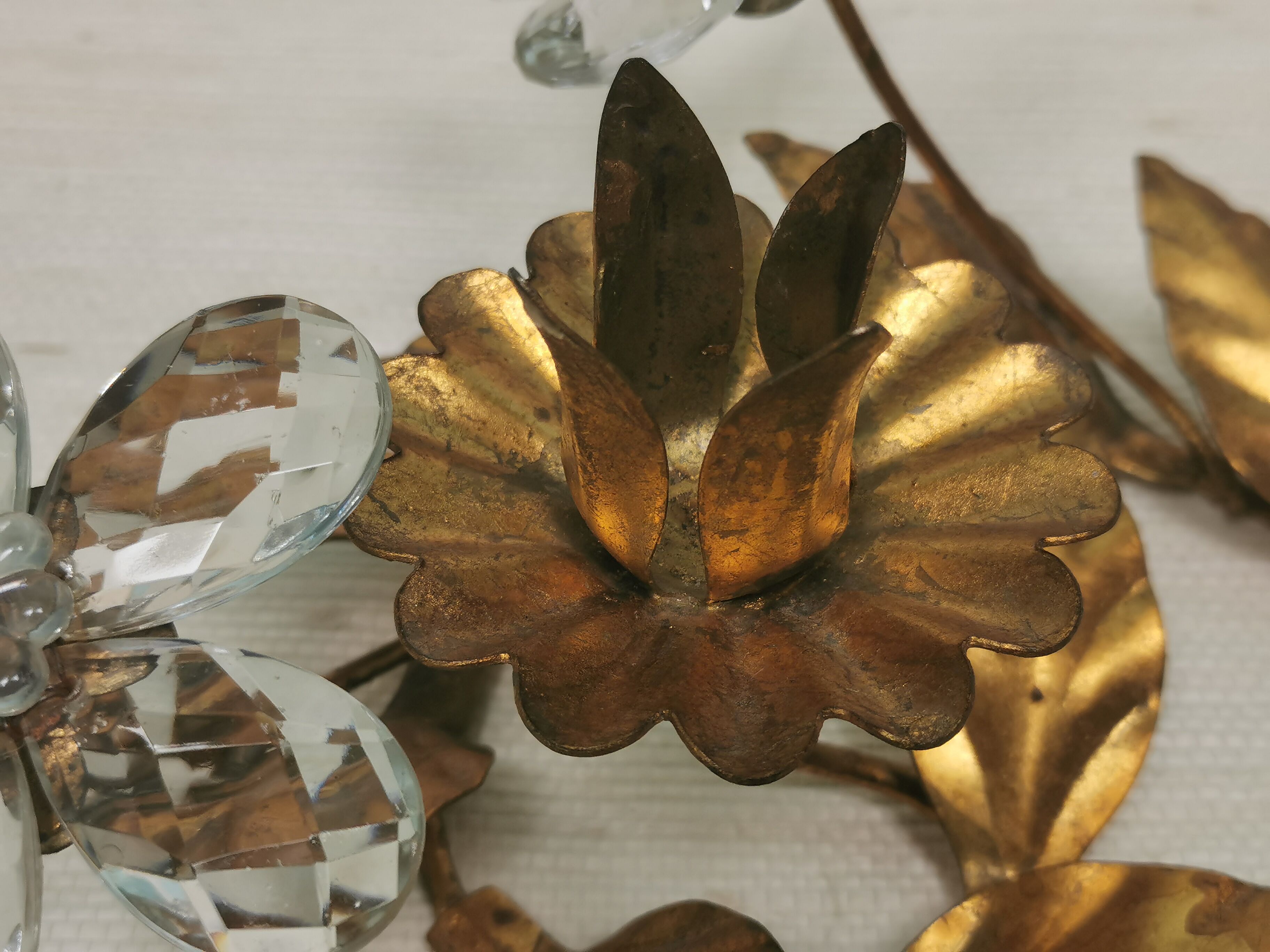 Candle holder gold metal and glass