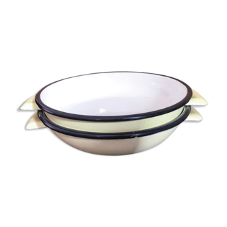 Duo of enamelled sheet metal frying pans