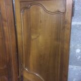 Paire d'anciennes portes d'armoire en noyer