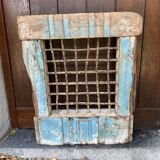 Mesh window
