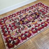 Carpet with floral motifs signed Izabel do Recife
