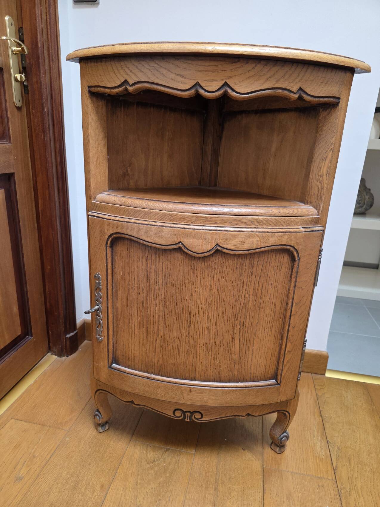 Solid oak corner unit