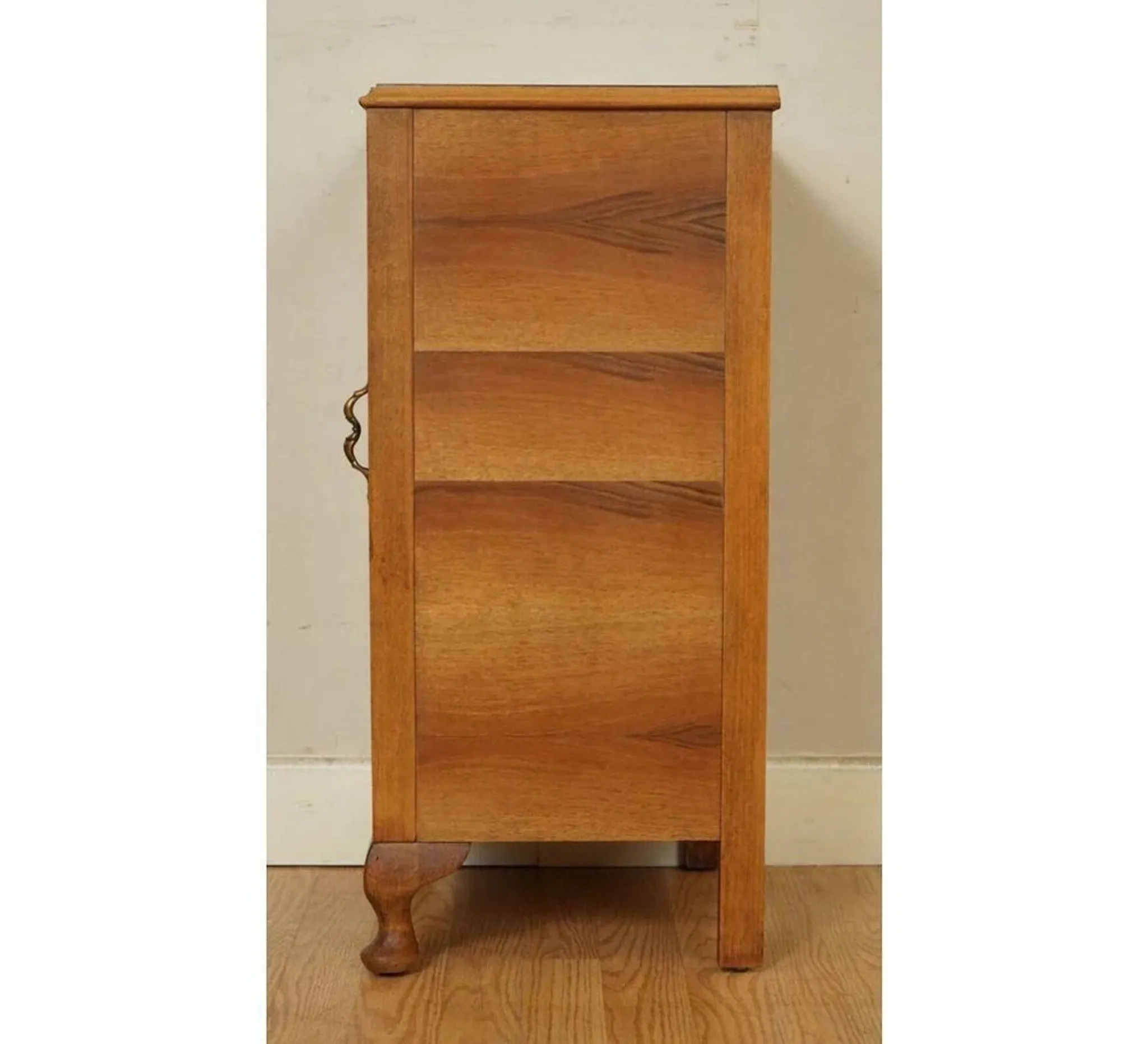 Vintage Art Deco Nightstand in Walnut