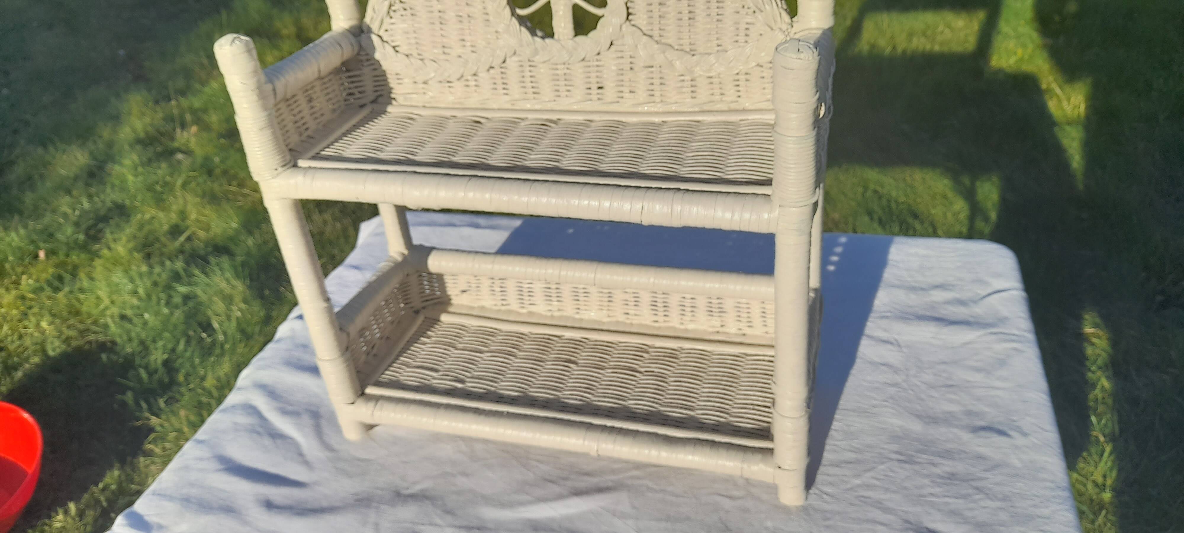 étagère murale en rotin blanc cassé H 48 cm