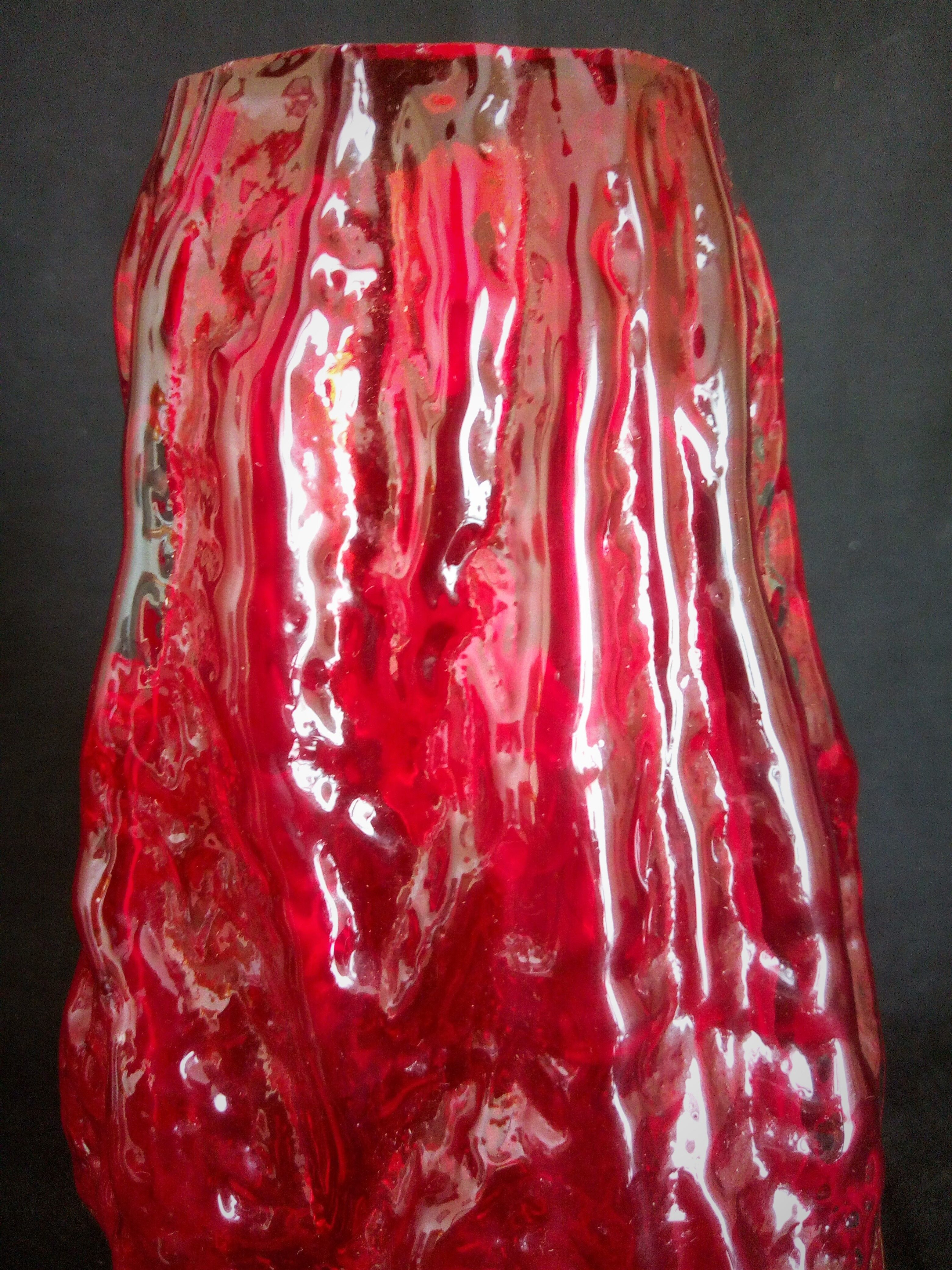 Mouth-blown rock crystal vase, red, Glassworks Ingrid, Germany