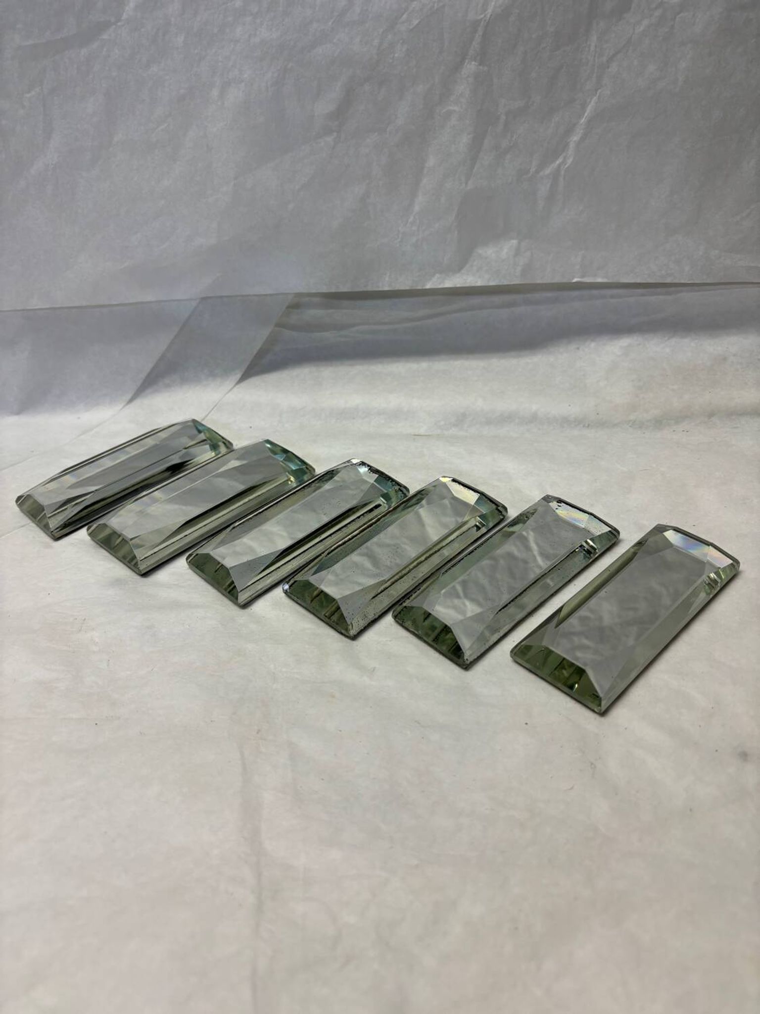 Ensemble de 6 porte-couteaux en verre biseauté