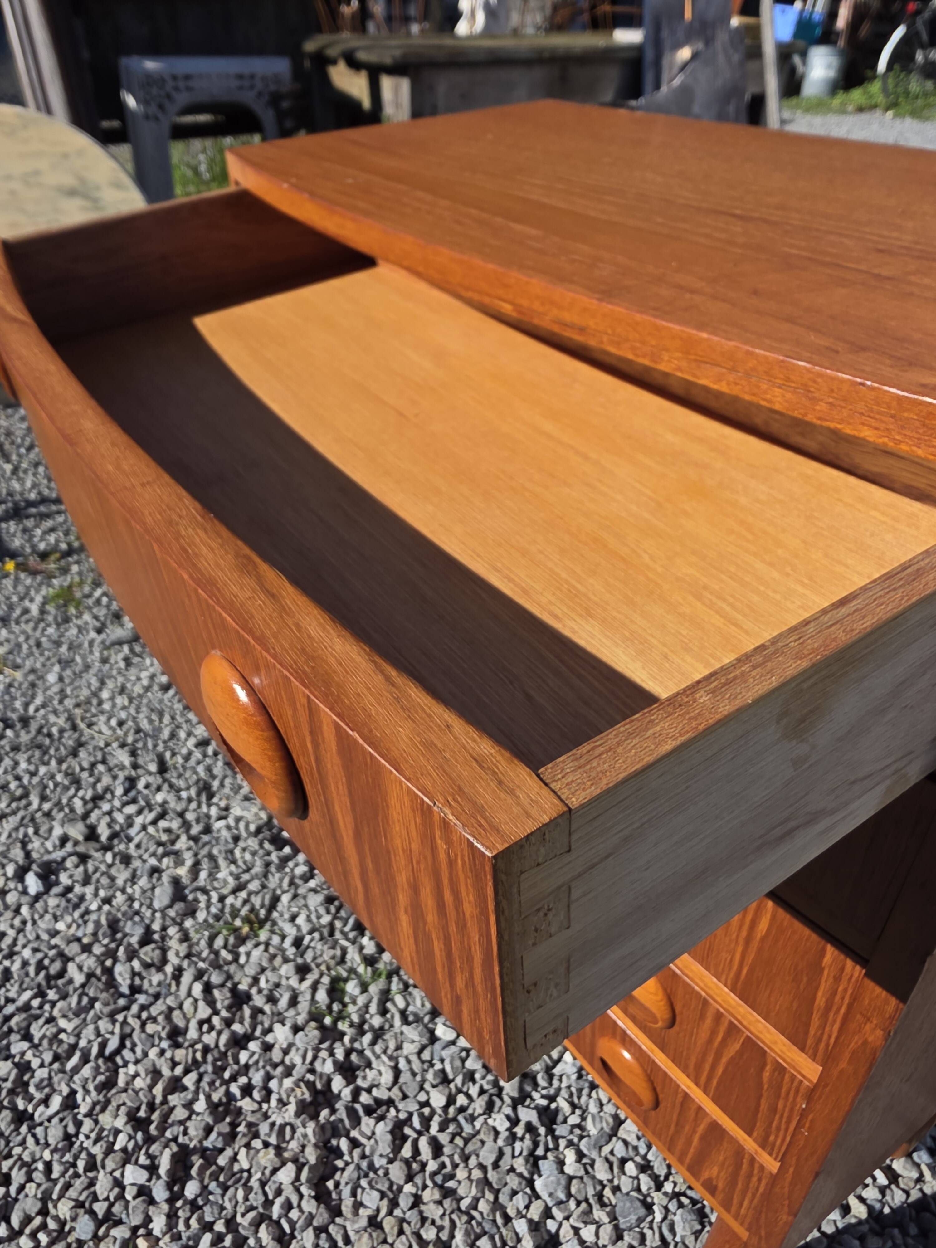 Scandinavian curved teak commode, Kai Kristiansen, 1960