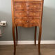 Lot de 2 tables de chevet en marqueterie vintage - style Louis XV