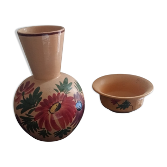 Vintage pot and vase