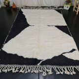 Handmade pure wool rug, size 150 x 250 cm