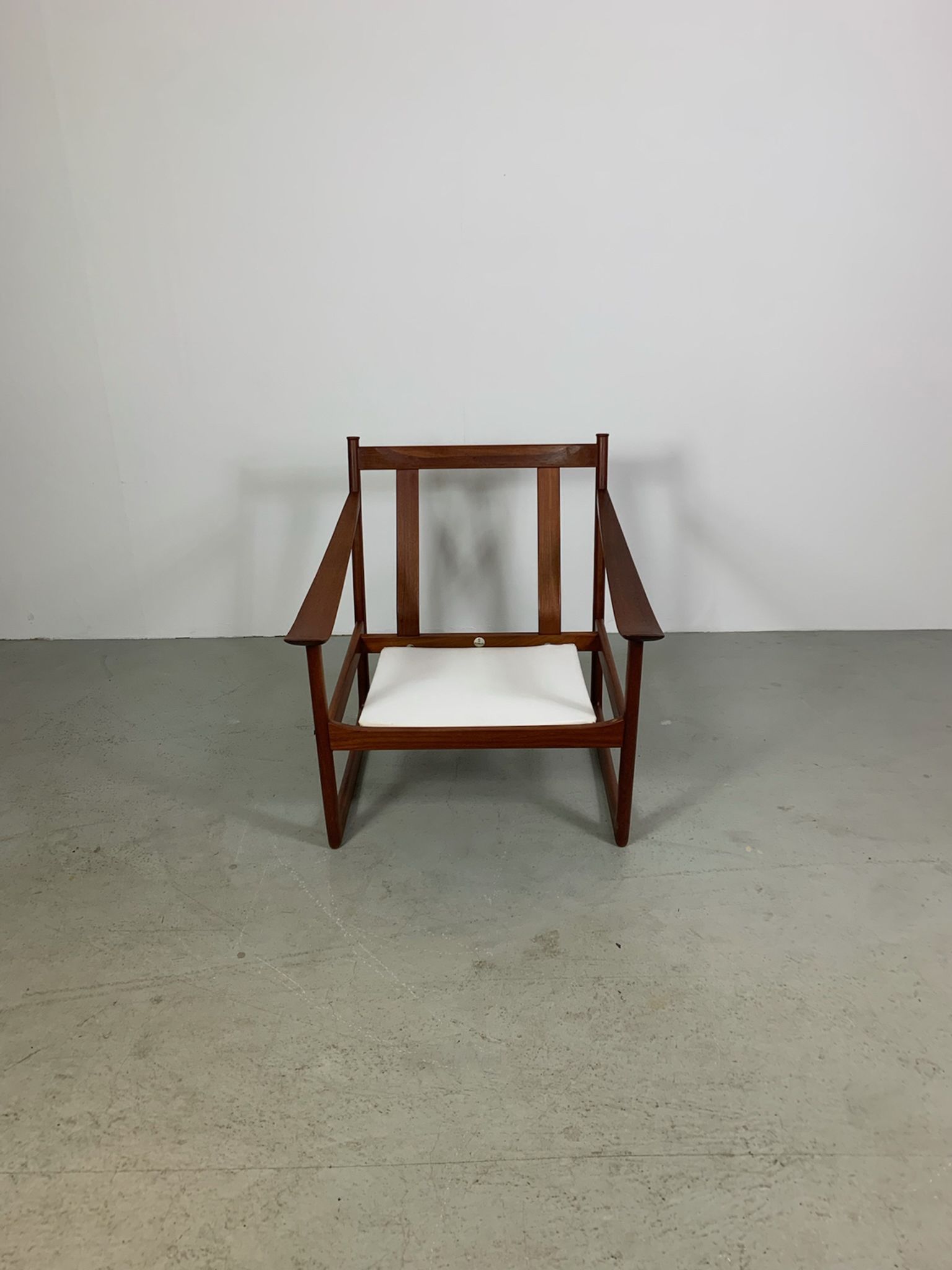 Danish teak easy FD 130 chair by Peter Hvidt & Orla Mølgaard