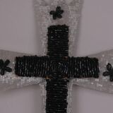Pearl cross