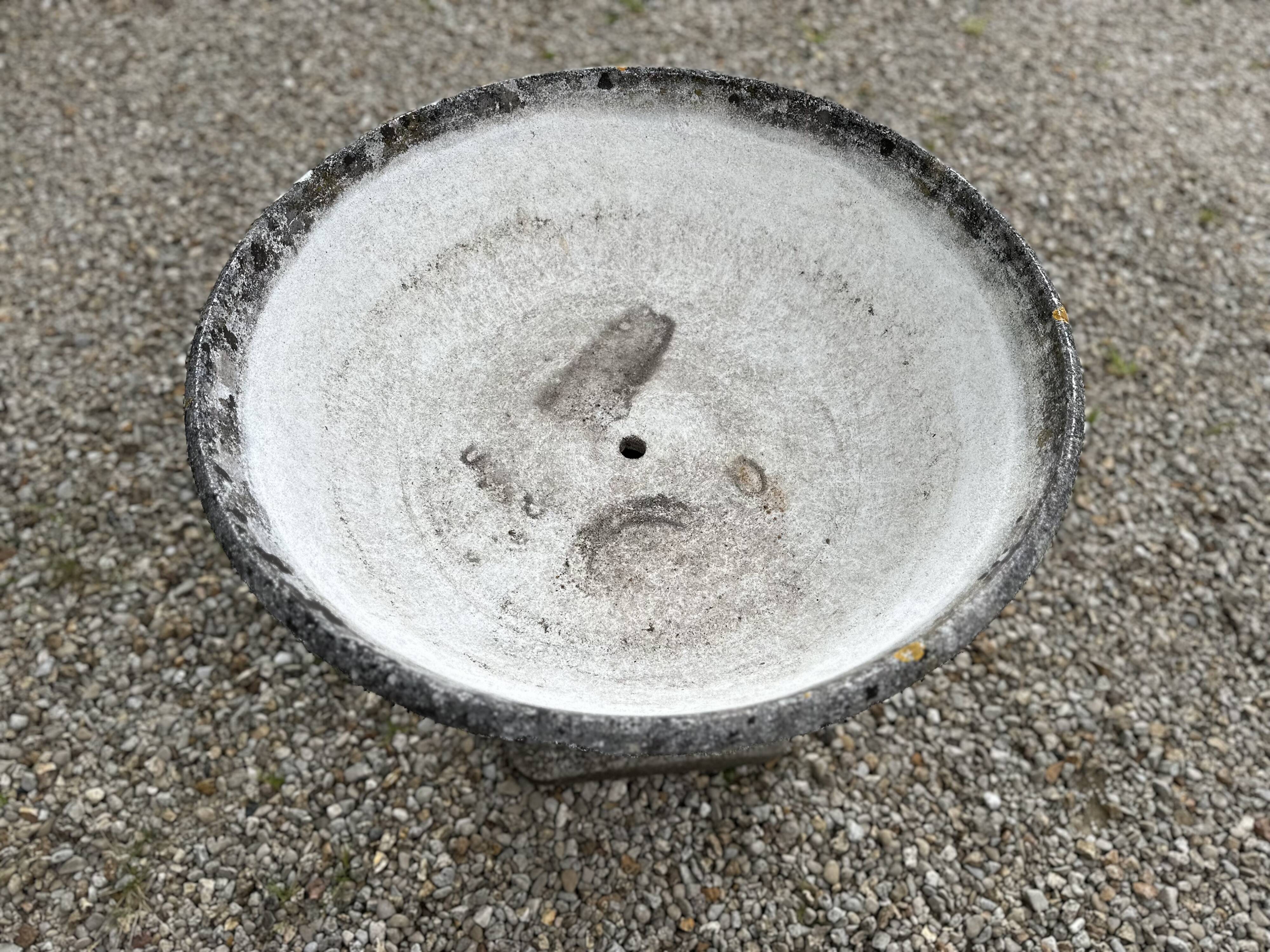 Vintage 80'S cement planter basin