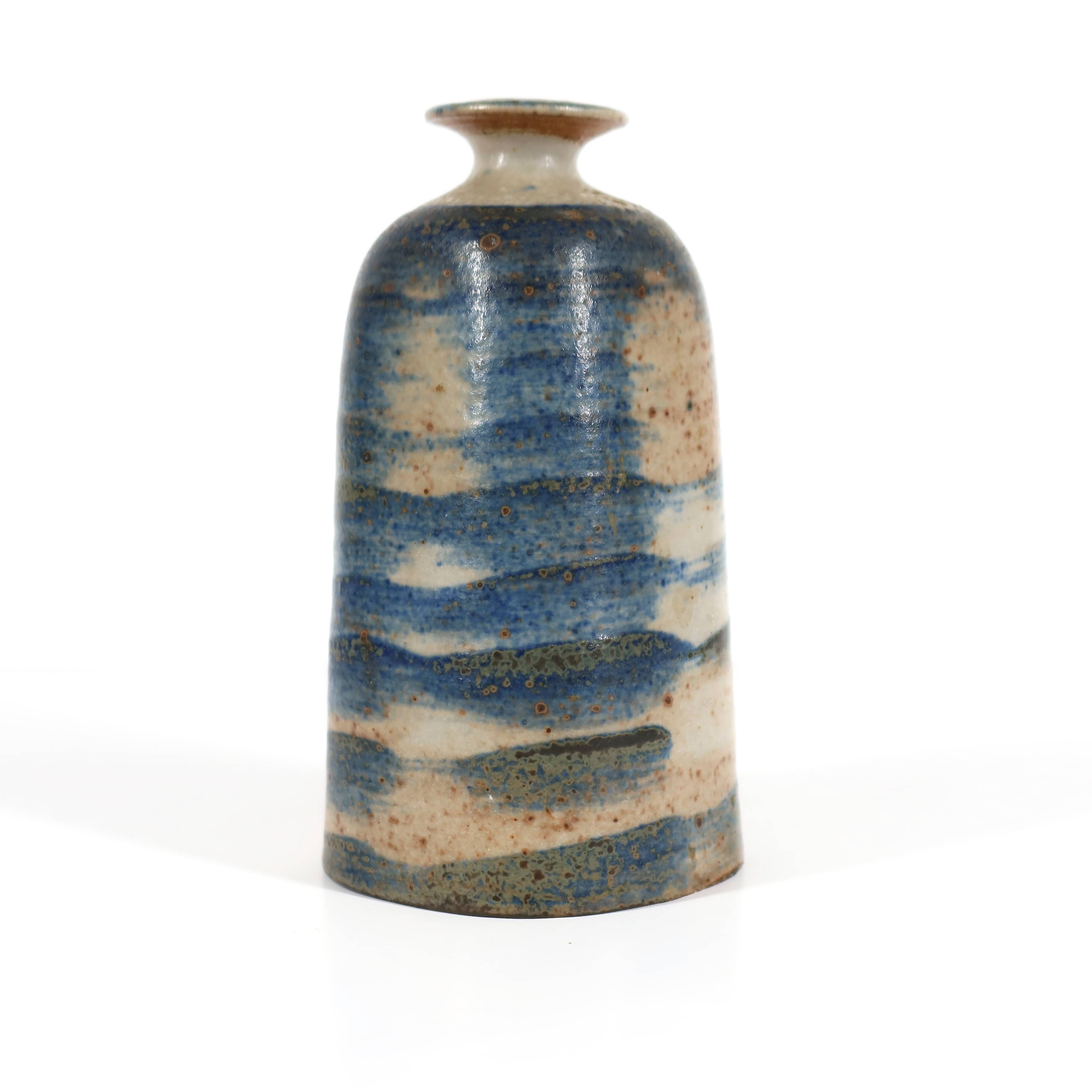 Handcrafted stoneware vase – Unique piece