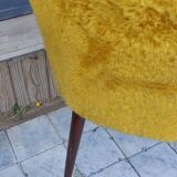 Plush cocktail armchair