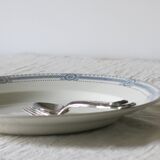 Very pretty old serving dish from Sarreguemines model "Carlina" in good condition