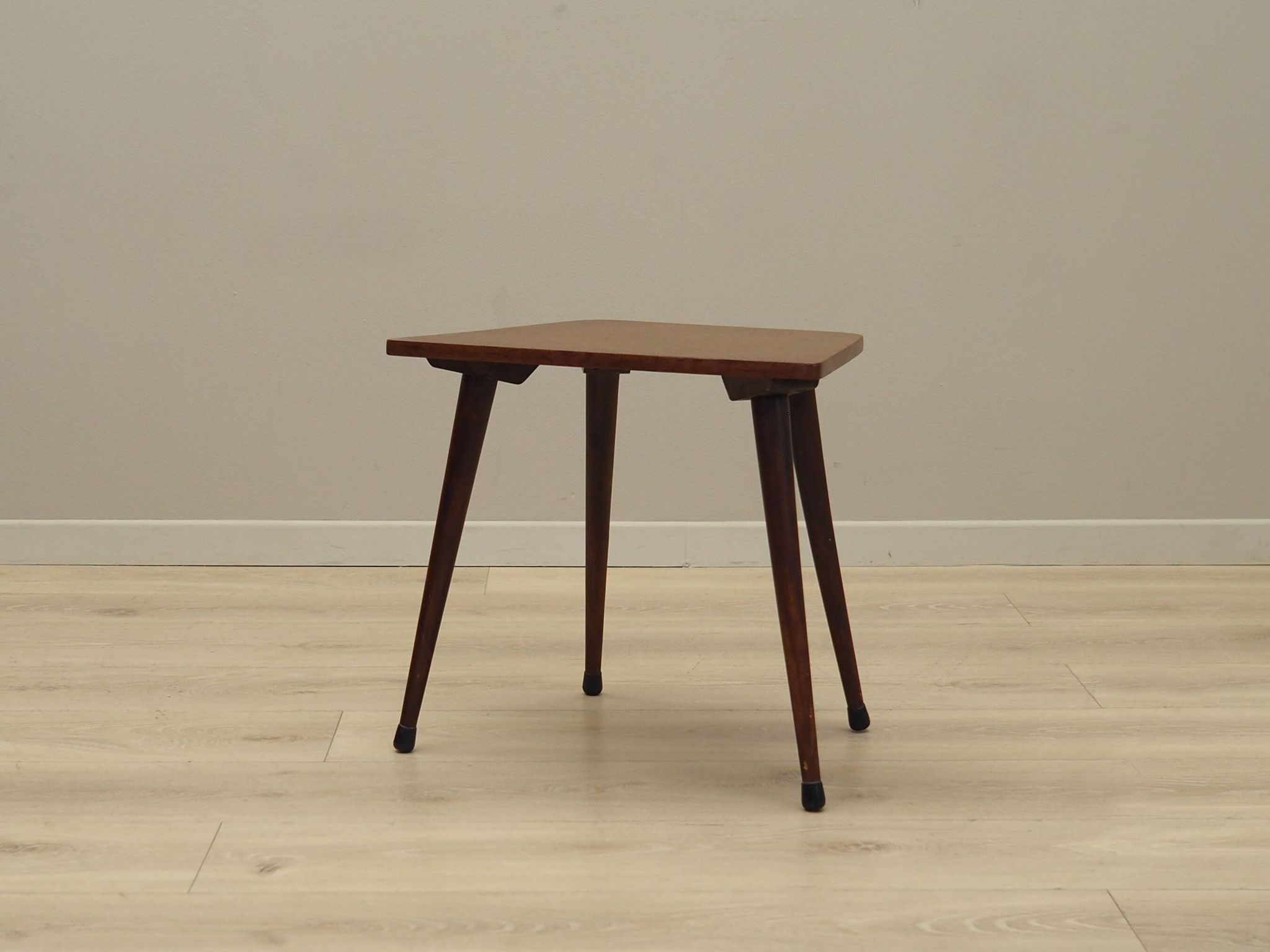 Tabouret en teck, design danois, années 1970, production : Danemark