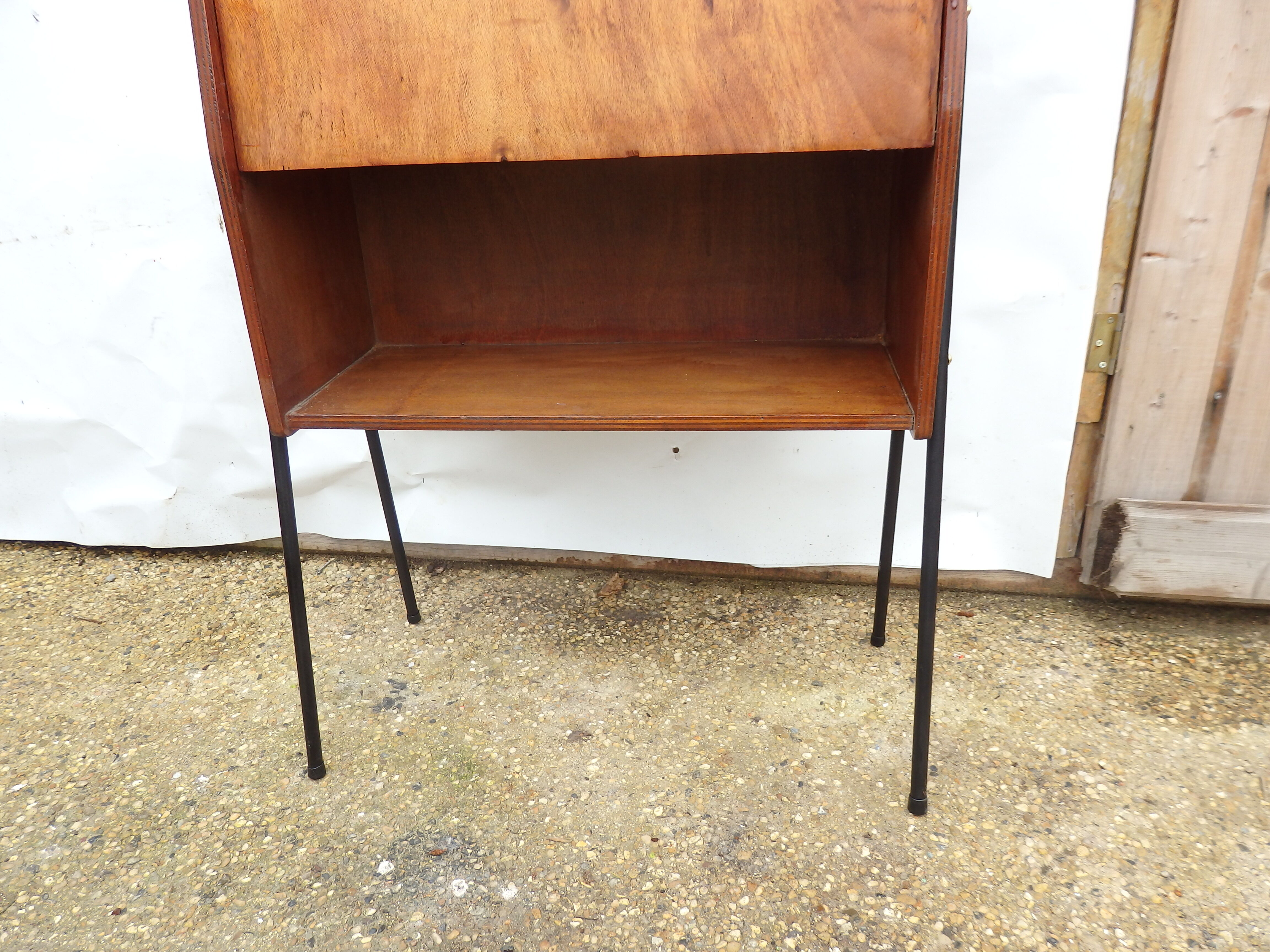 Meuble secrétaire vintage pieds compas