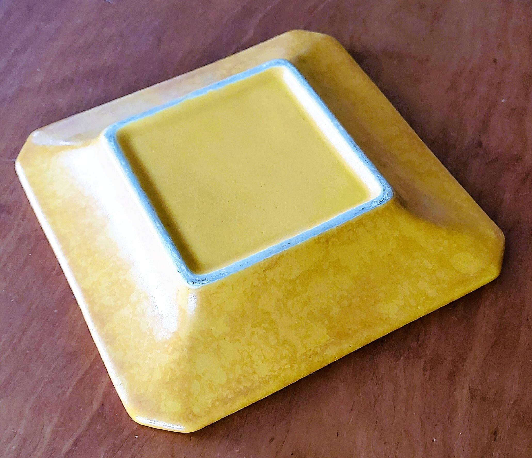 Yellow ceramic ashtray/trinket dish