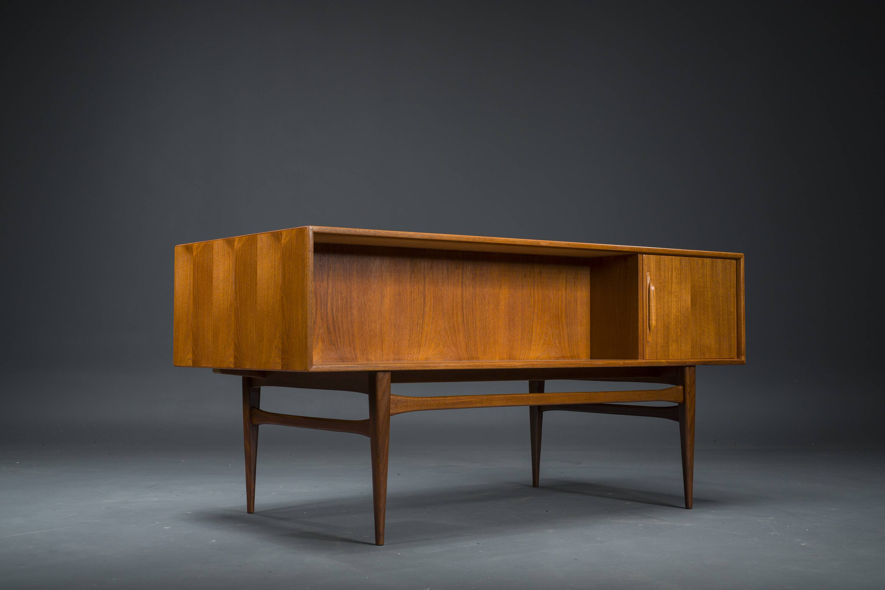 Bureau modèle Rt200 par Heinrich Riestenpatt années 1960