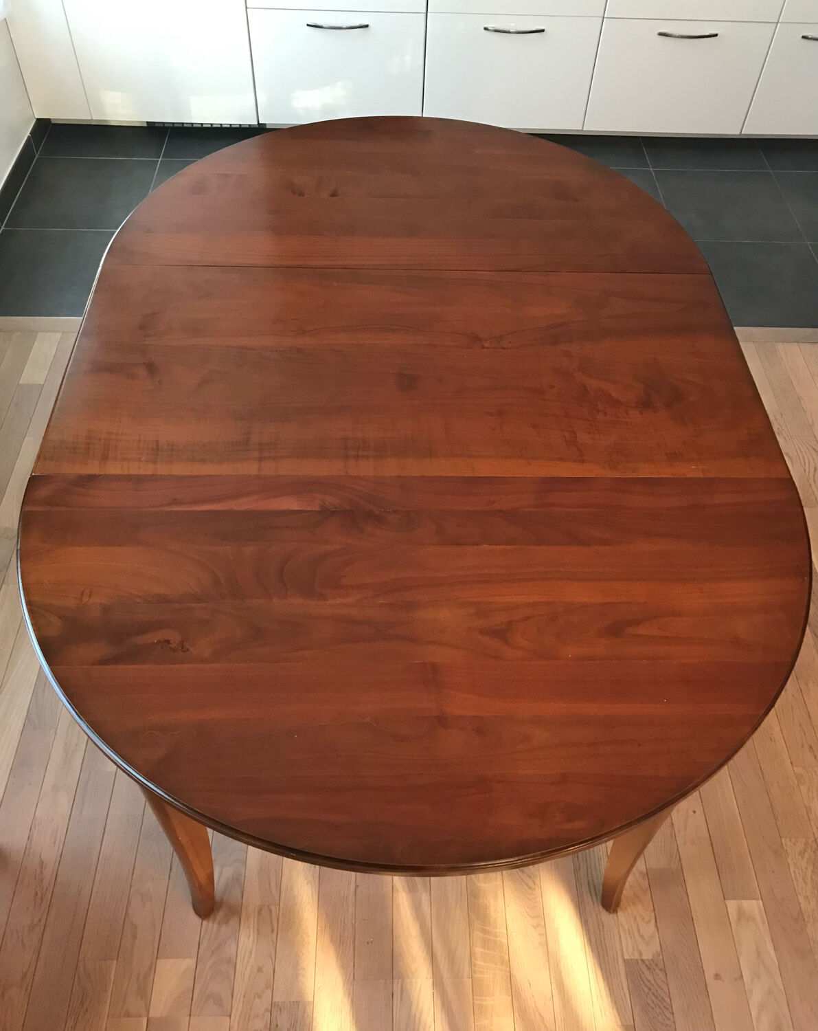 Round table and 2 cherry wood extensions