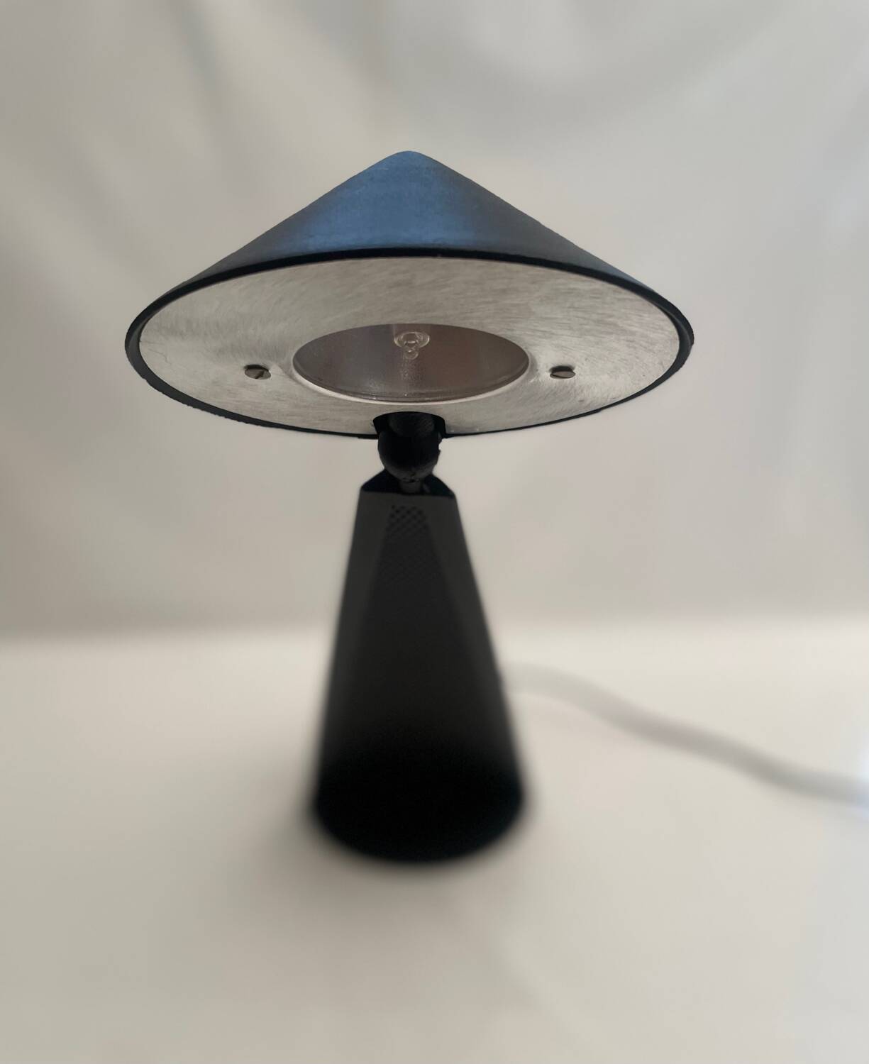 Toucan desk lamp, Patrice Bonneau for Genexco