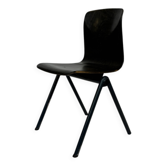 Chaise d'école Pagholz design Galvanitas design hollandais