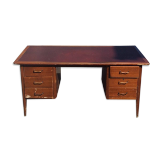 Minister's desk