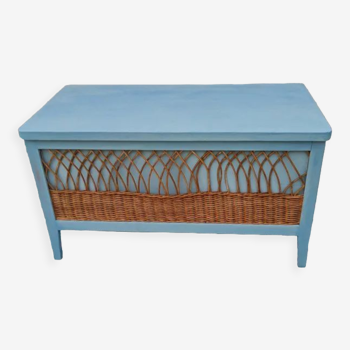 Wooden and rattan chest