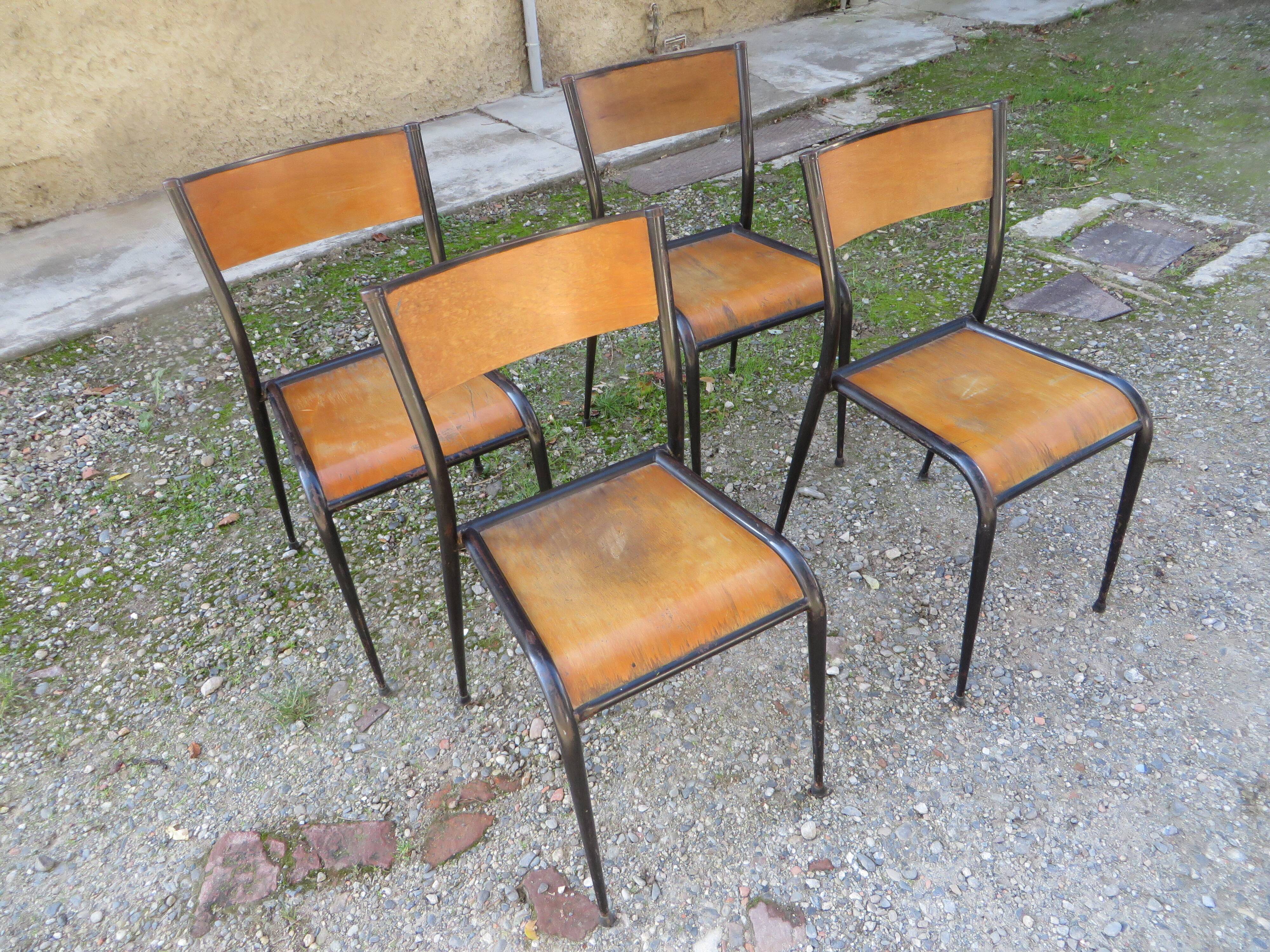 Series of 4 chairs Mullca school model 510 tapered feet 1950