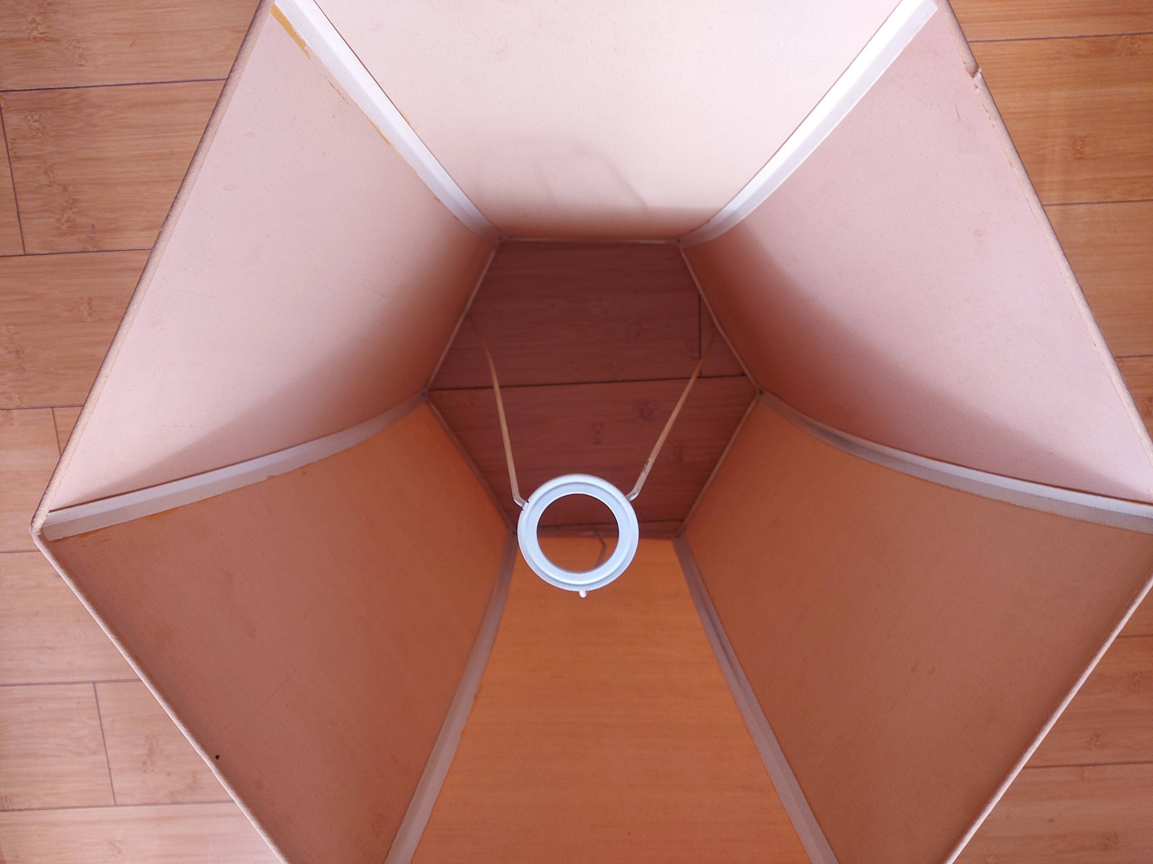 Lampe pagode , abat jour soie