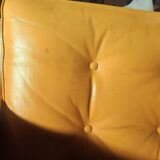 Florence Knoll two-seater sofa in mustard yellow leather, 1970