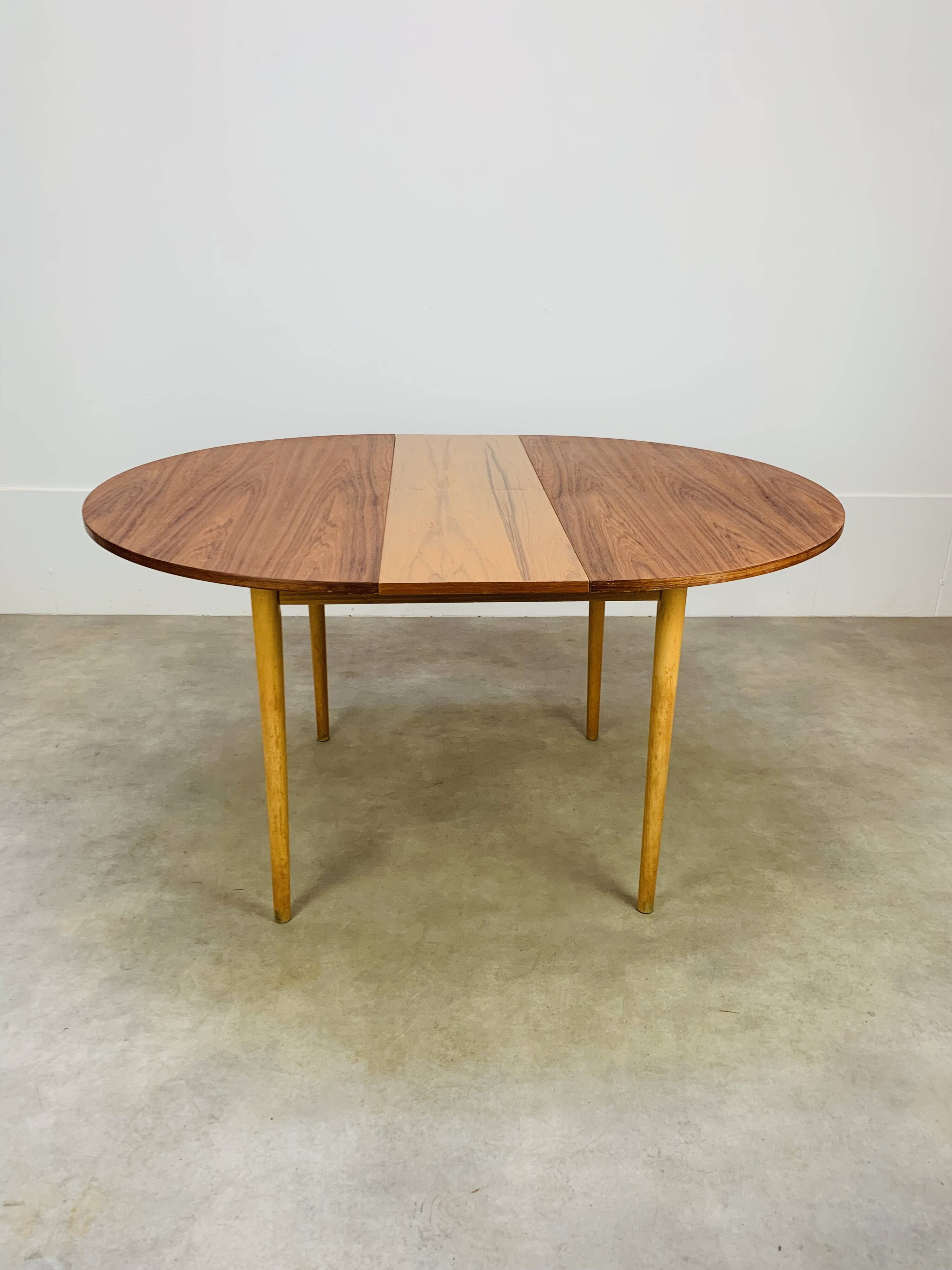 Round extendable Scandinavian table, teak, 1960s