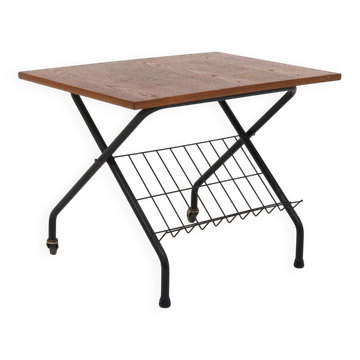 Table d'appoint "Stringbord" en teck, Suède, 1950