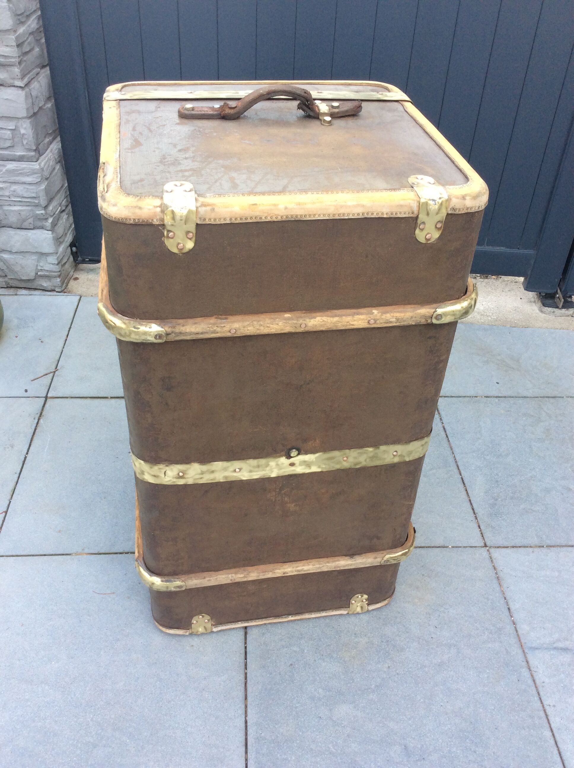 Luxury travel trunk signed and numbered 1890 renovated