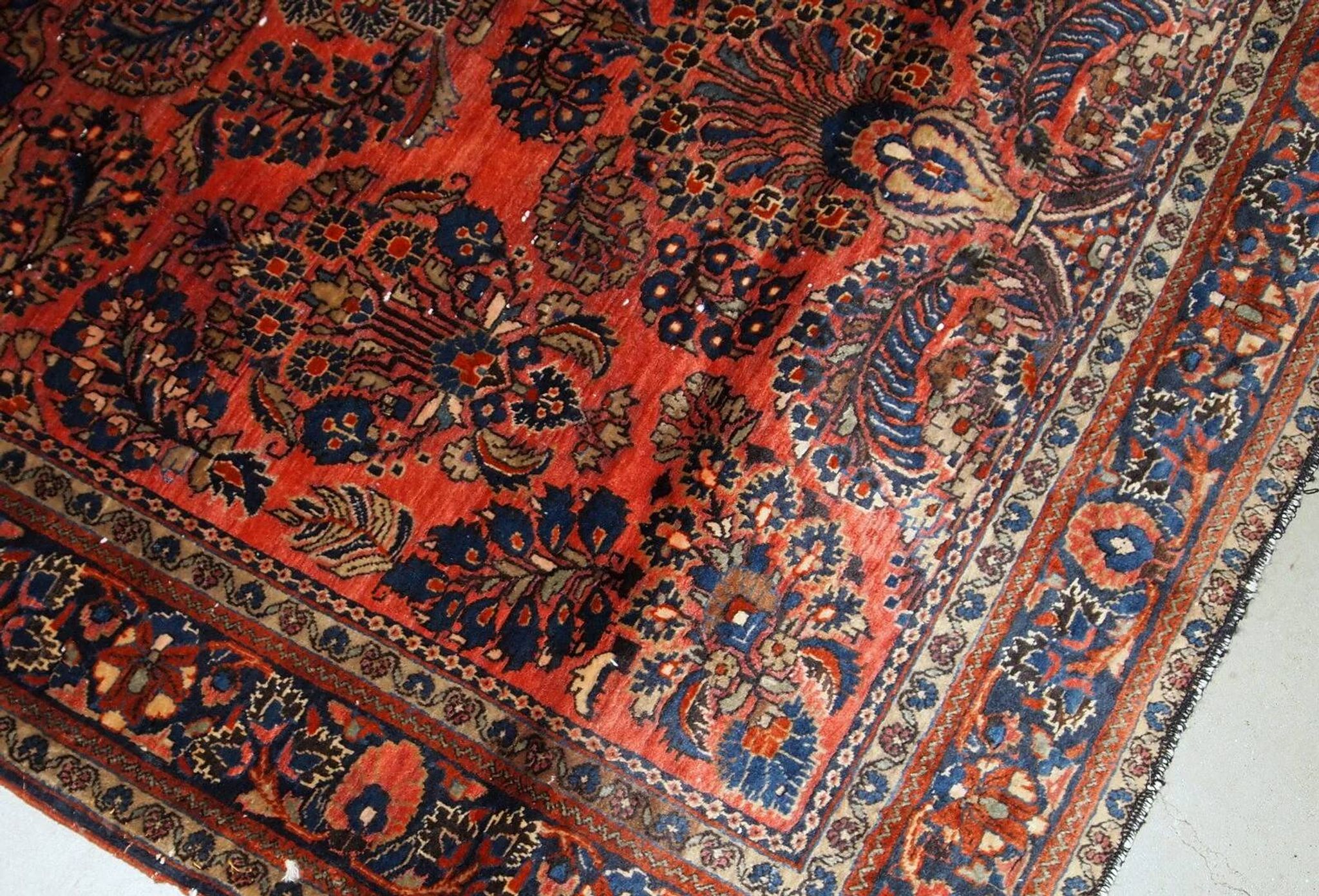 Handmade antique Persian Sarouk rug 4' x 6.4' (122cm x 195cm) 1920s - 1B790