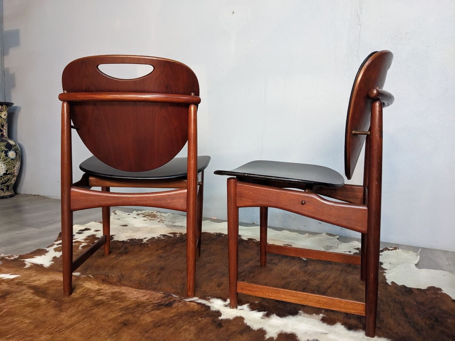 2 chaises danoises Arne Hovmand en teck